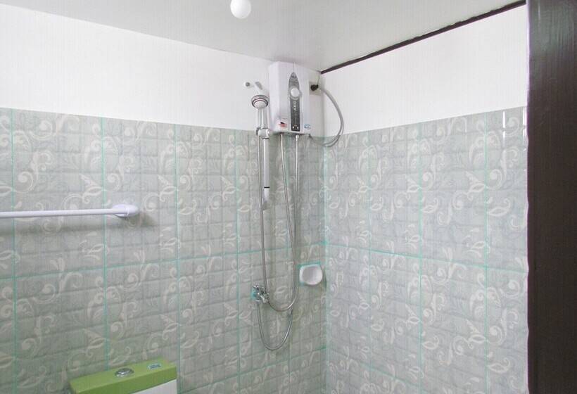 호텔 Mope Beach Resort