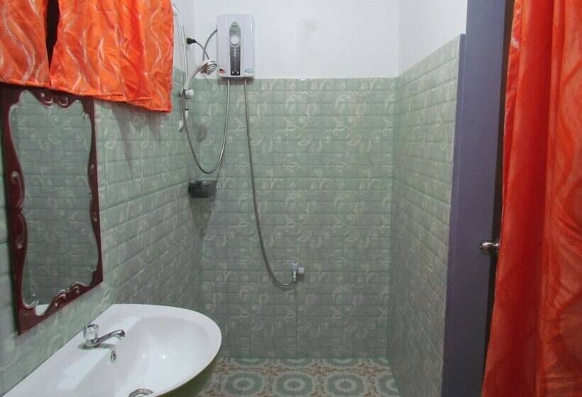 호텔 Mope Beach Resort