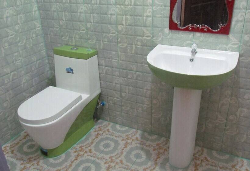 호텔 Mope Beach Resort