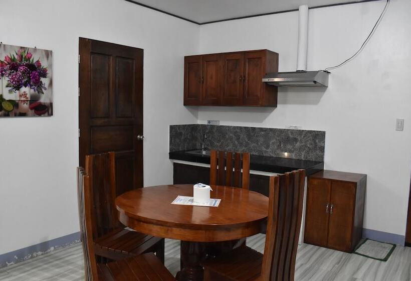 호텔 Mope Beach Resort