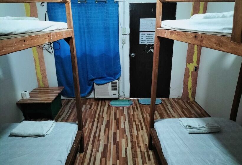 호텔 Mope Beach Resort