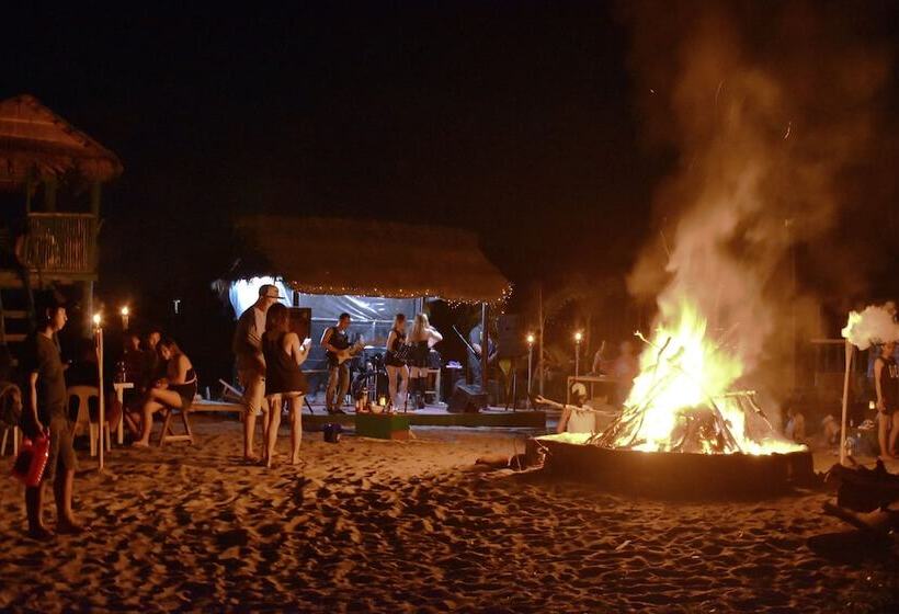 호텔 Mope Beach Resort