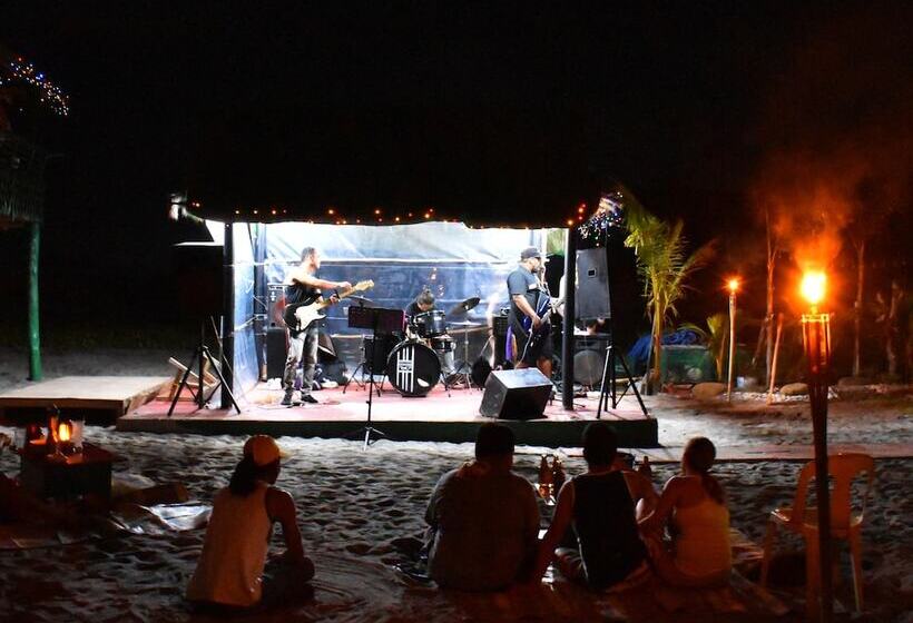 호텔 Mope Beach Resort