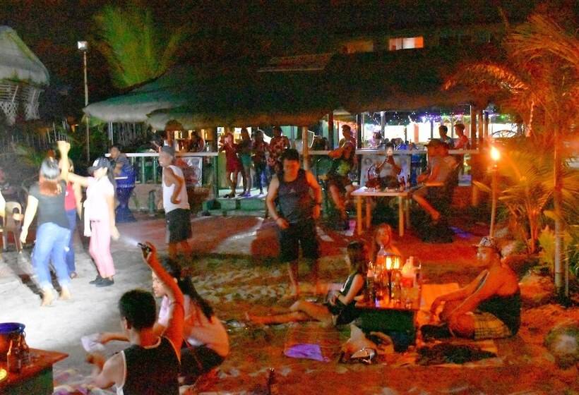 호텔 Mope Beach Resort