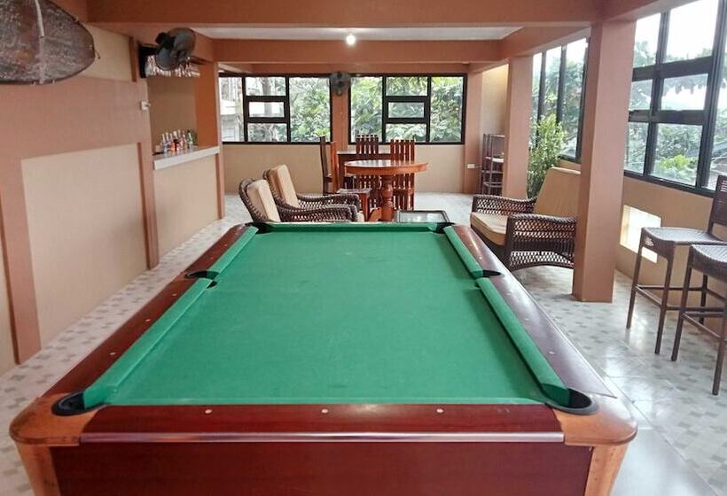 호텔 Mope Beach Resort