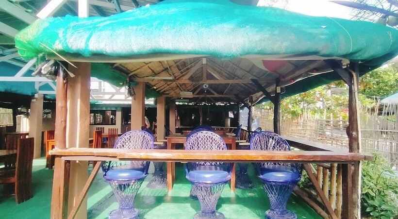 호텔 Mope Beach Resort