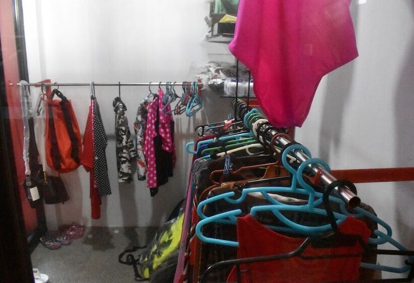 호텔 Mope Beach Resort