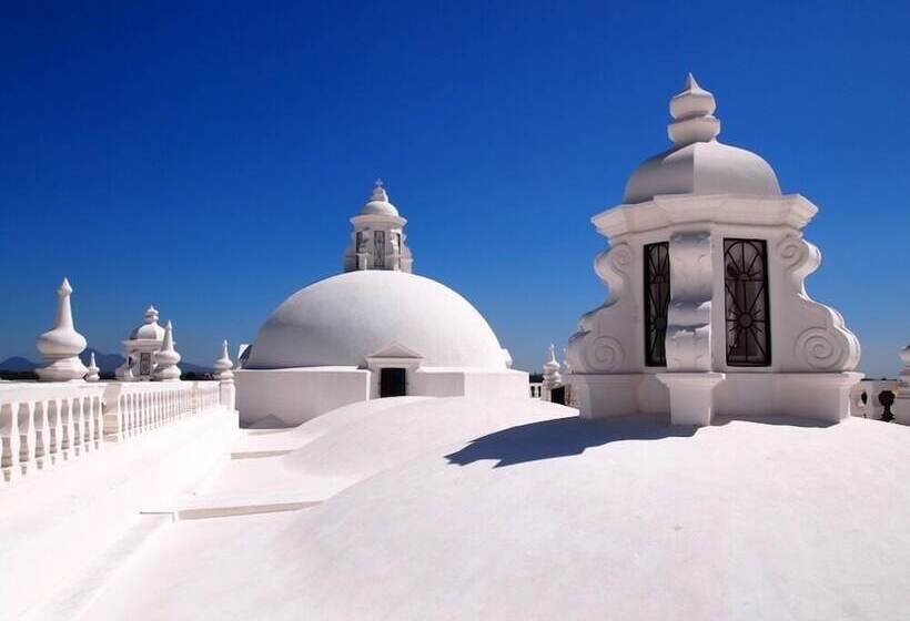 فندق Hostal Casa Ivana   Hostel