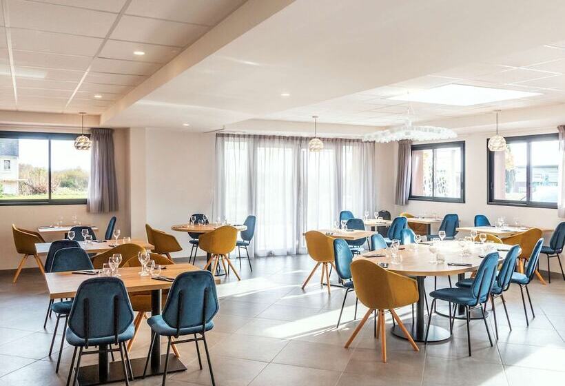 בית מלון כפרי Ibis Styles Fougeres