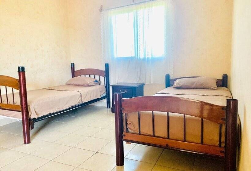 Отель Lagunas House Gómez Palacio