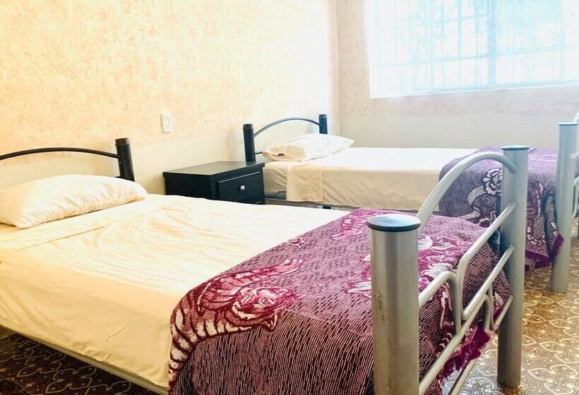 Отель Lagunas House Gómez Palacio