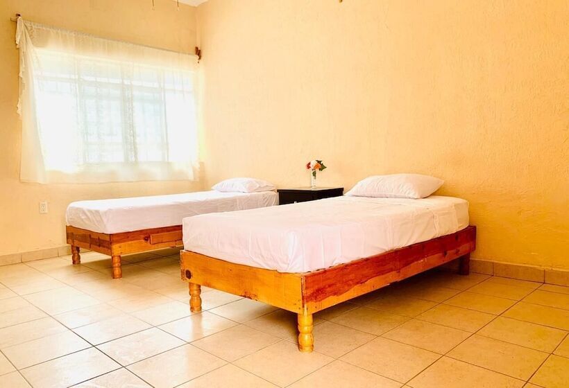 Отель Lagunas House Gómez Palacio