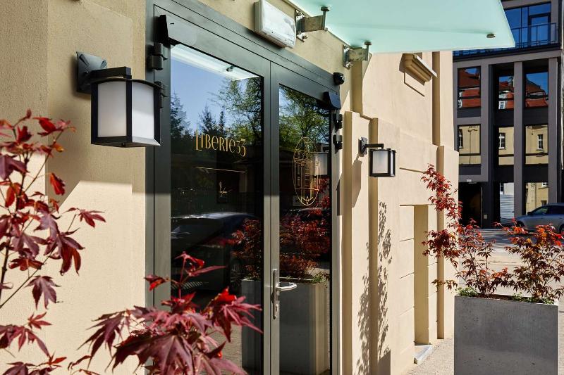 호텔 Liberte 33, Bw Premier Collection