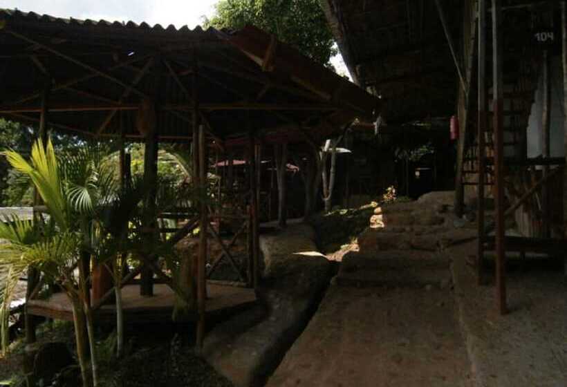 Отель Madera Labrada Lodge Ecologico