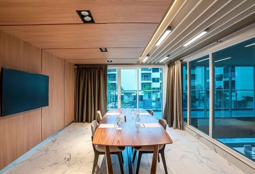 فندق Mercure Langkawi Pantai Cenang