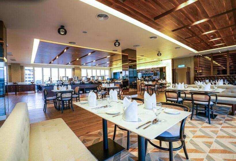 فندق Mercure Langkawi Pantai Cenang