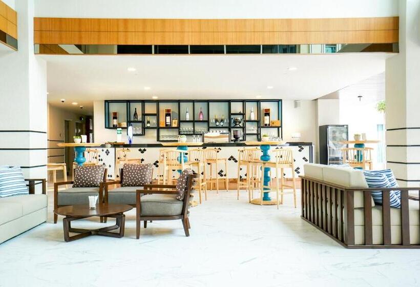 فندق Mercure Langkawi Pantai Cenang