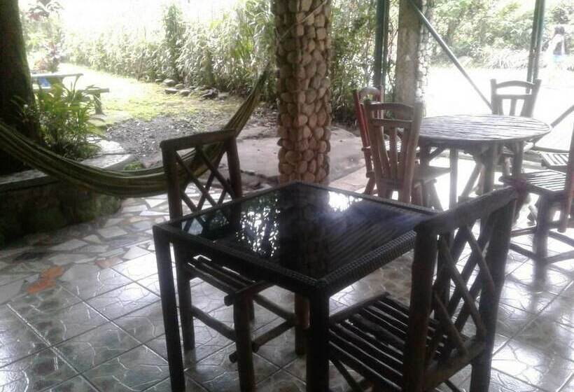 ホテル Niyati   Hostel