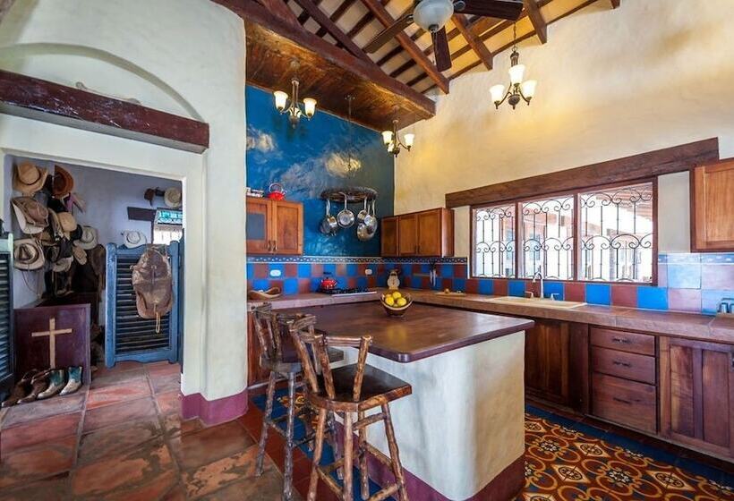 בית מלון כפרי Rancho Chilamate Guest Ranch