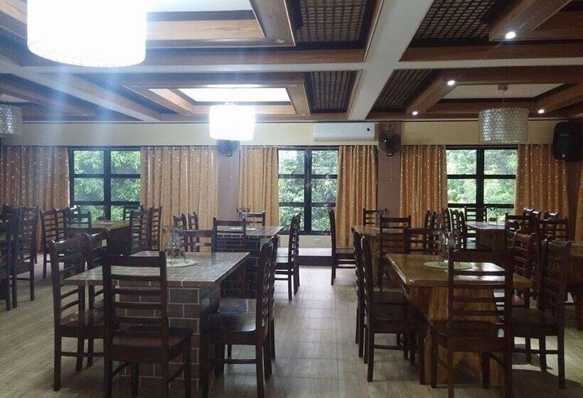 בית מלון כפרי San Juan Suites