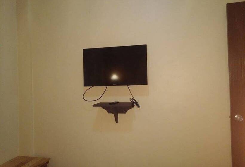 בית מלון כפרי San Juan Suites