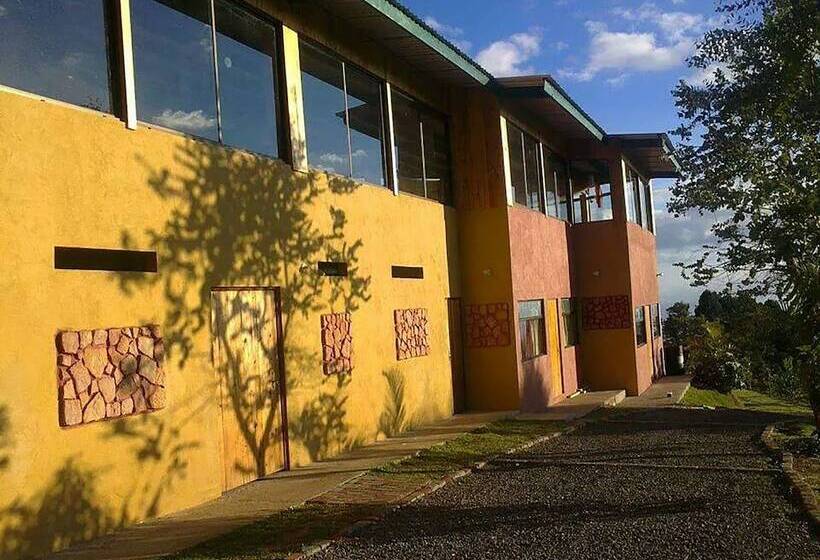 فندق Villas Cipreses   Hostel