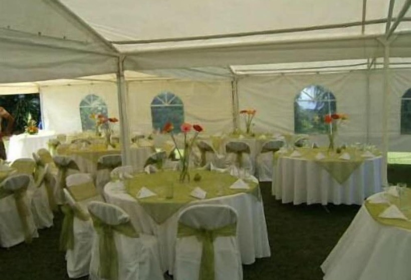 فندق Villas Cipreses   Hostel