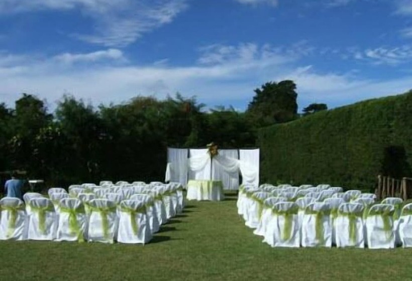 فندق Villas Cipreses   Hostel