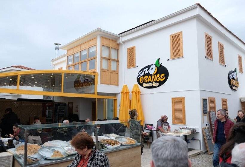 فندق White Orange