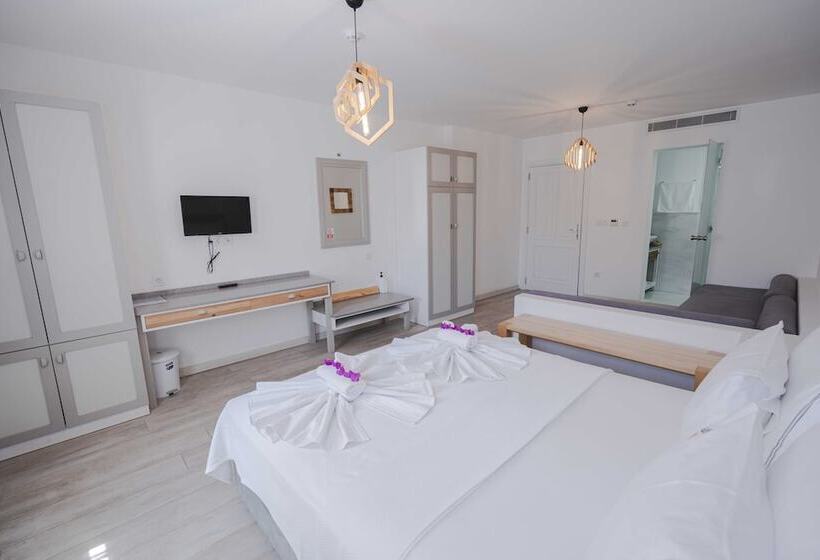 فندق White Orange