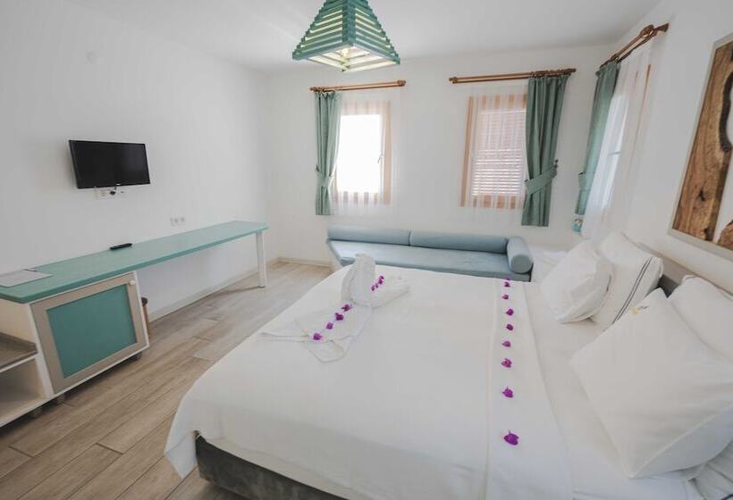 فندق White Orange