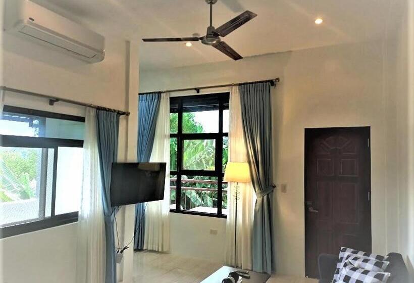 Alona Whitehouses Resort