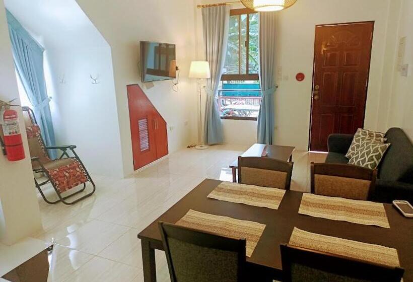 Alona Whitehouses Resort