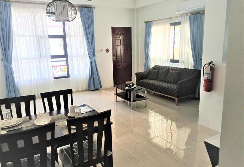 Alona Whitehouses Resort