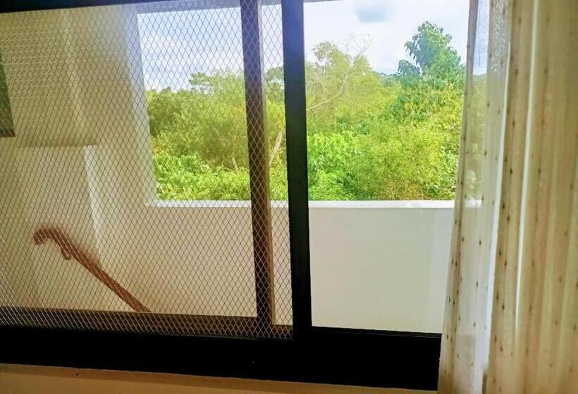 Alona Whitehouses Resort