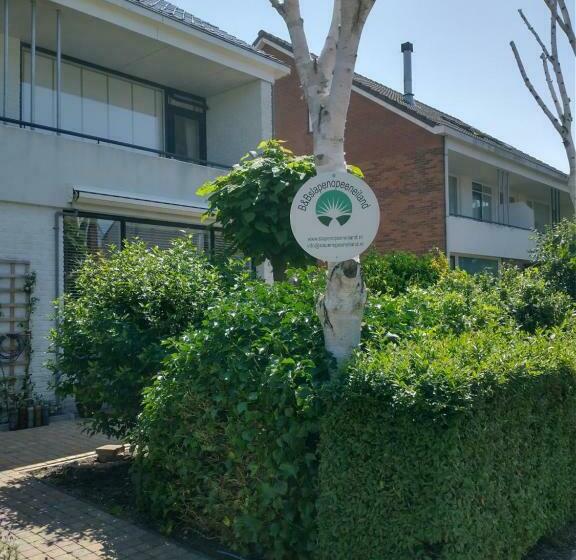 B&bslapenopeeneiland