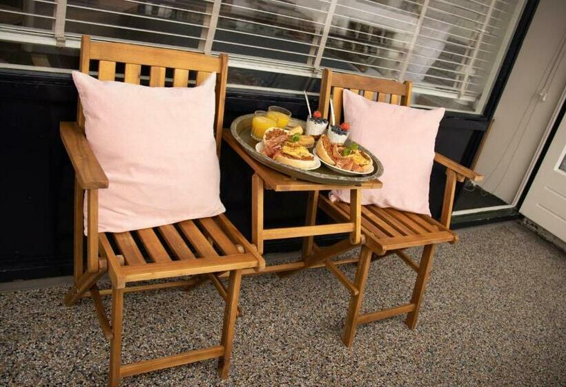 B&bslapenopeeneiland