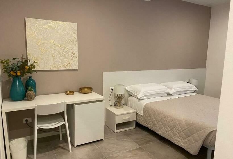 민박 A Casa Di Lella