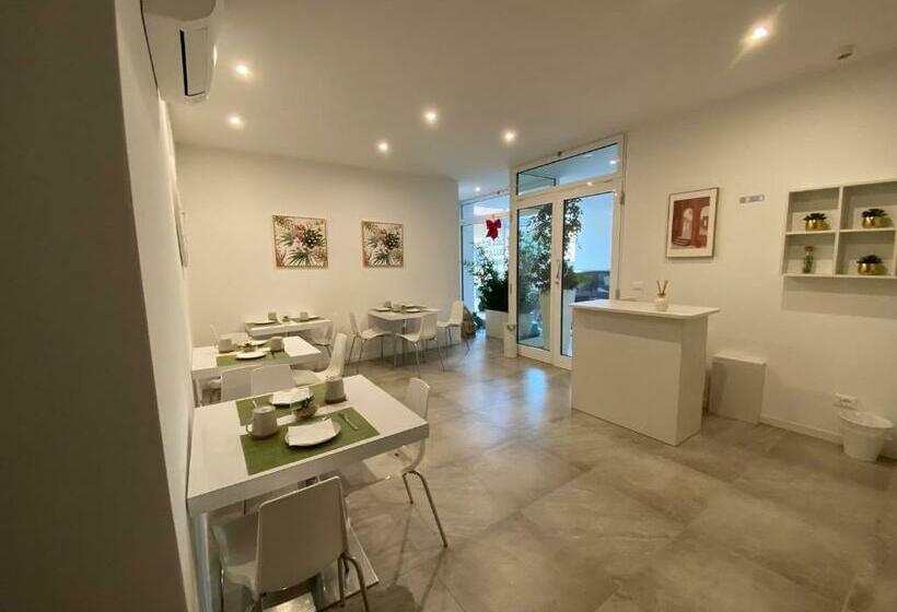 민박 A Casa Di Lella