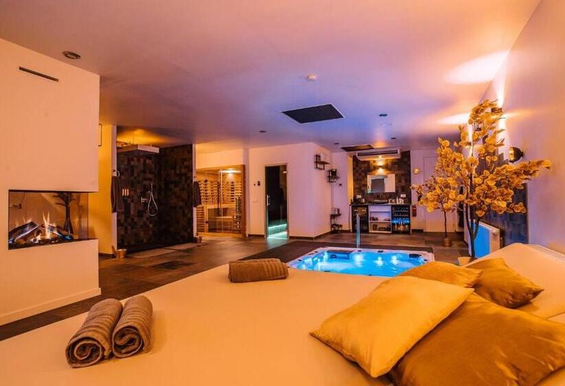 צימר Maas En Waal Wellness & Suites