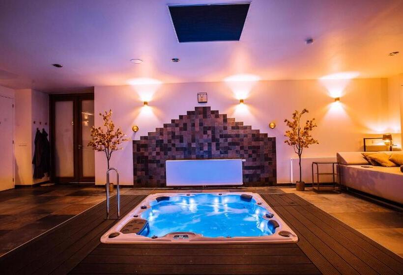 צימר Maas En Waal Wellness & Suites