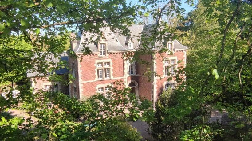 مبيت وإفطار Domaine De La Croix De Saint Lambert