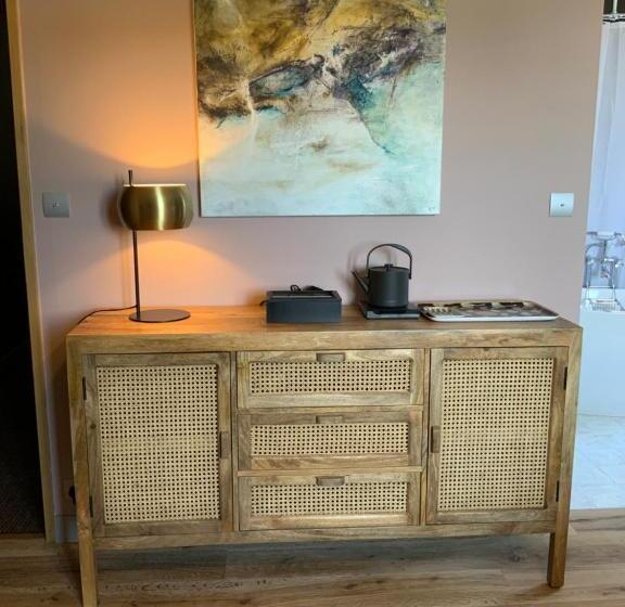 تختخواب و صبحانه La Bastide Des Grands Chênes