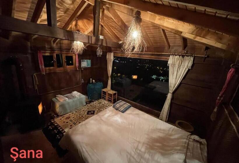 ベッドアンドブレックファースト Olimbera Köy Evi