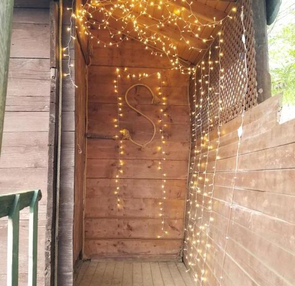 تختخواب و صبحانه Olimbera Köy Evi