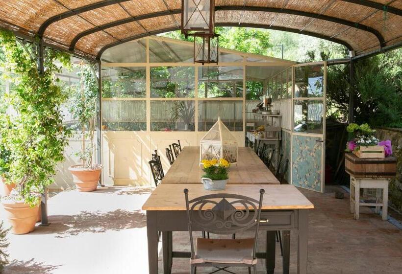 تختخواب و صبحانه Rivo Della Corte