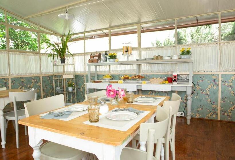 تختخواب و صبحانه Rivo Della Corte