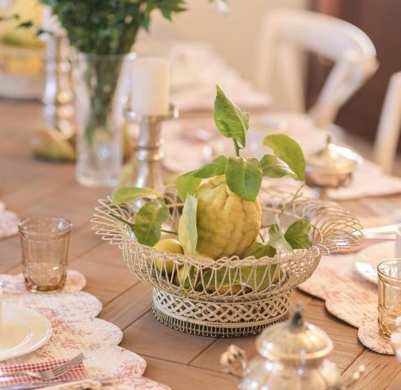 تختخواب و صبحانه Rivo Della Corte