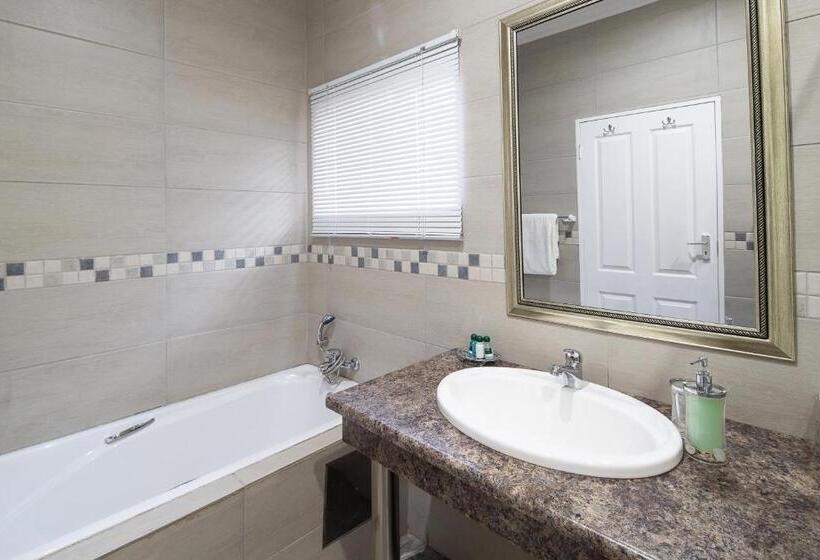 ベッドアンドブレックファースト Stevenski S Guesthouse