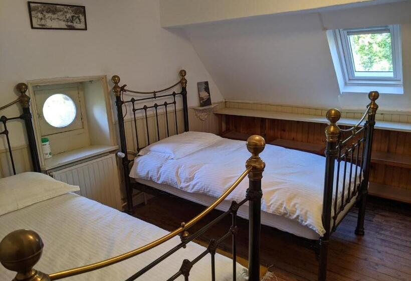 مبيت وإفطار Strawberry Hill